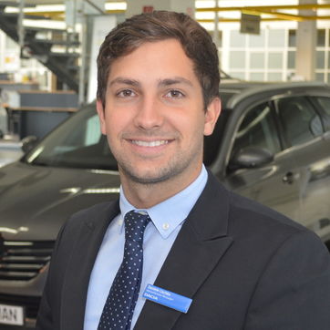 Daniele Lischka - Verkaufsberater Neuwagen - Dacia