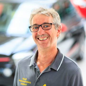 Hartmut Ladewig - Teiledienst